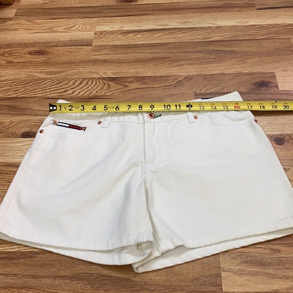 Tommy Hilfiger short size 11 - Picture 4 of 16